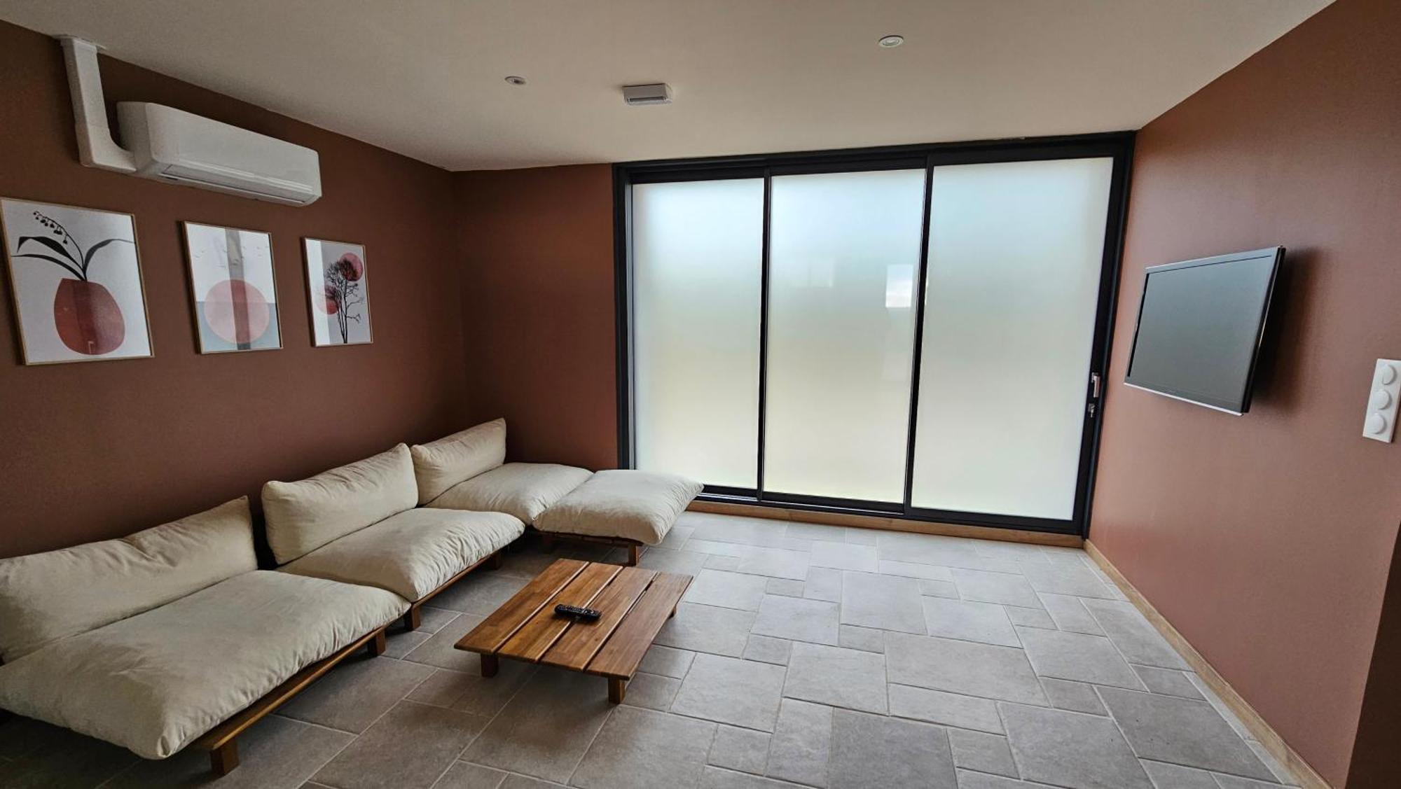 Holiday home Domaine Caloin - *